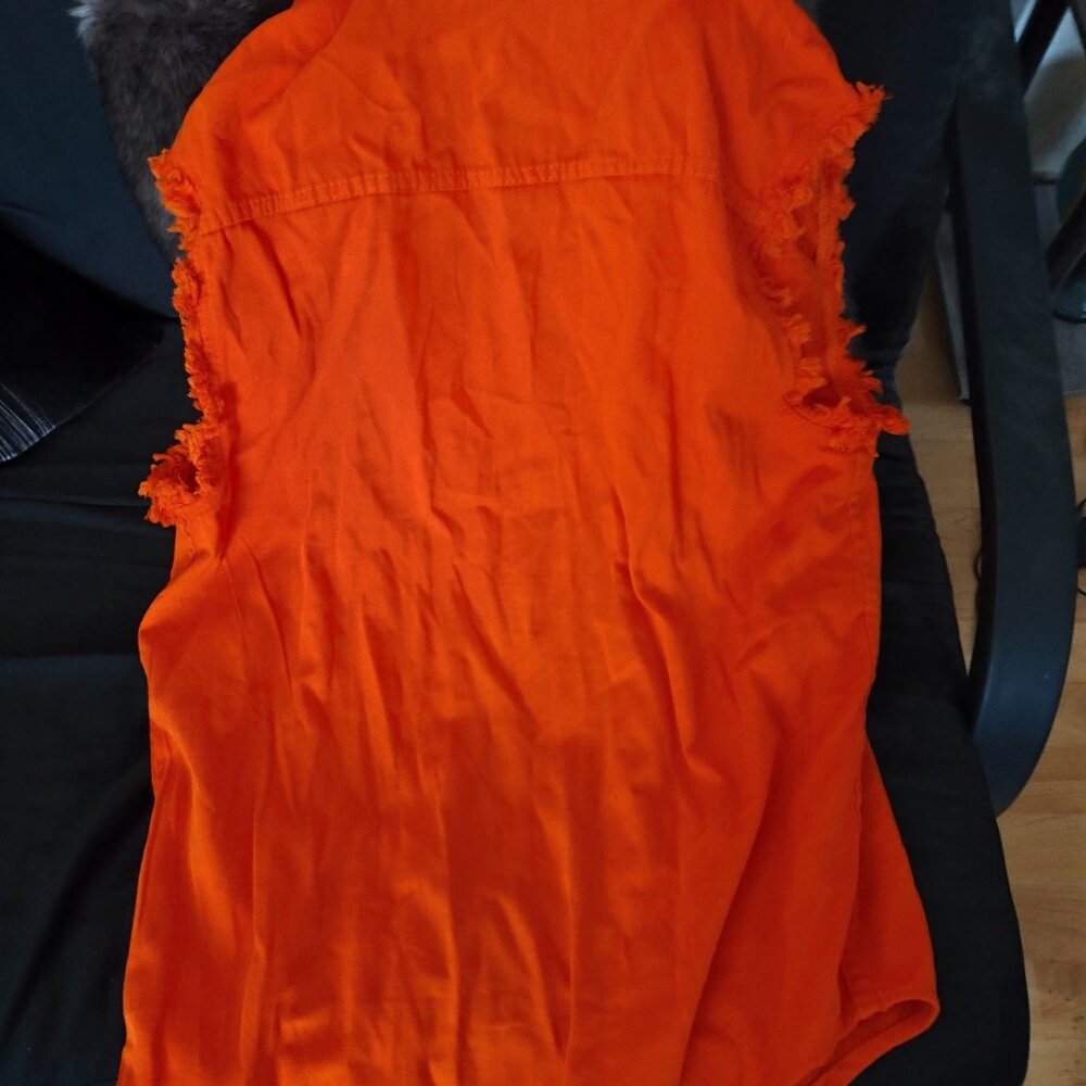 Orange Milwaukee vest - Picture 2 of 2